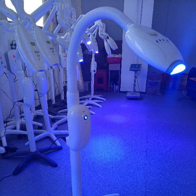 อุปกรณ์ฟอกสีฟันไวท์ไตรรงค์ LED ระบบฟอกสีฟัน 0