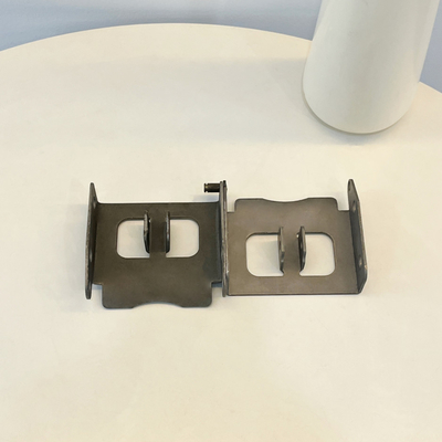 เตียงทางการแพทย์ของโรงพยาบาล Guardrail Bracket วัสดุอลูมิเนียมสีขาว