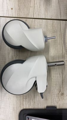 ใหม่ 5 นิ้ว Medical Bed Caster ล้อ Central Control Plunger เส้นผ่านศูนย์กลาง 28 Caster พร้อมเบรค