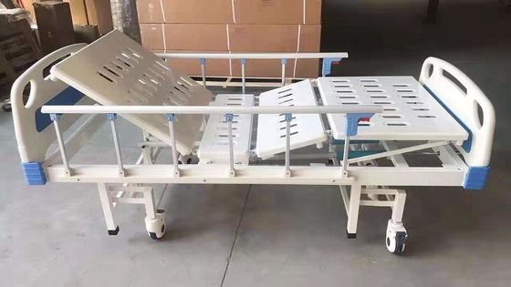 เตียงผู้ป่วยในโรงพยาบาลโลหะมัลติฟังก์ชั่ 3 Crank Manual Hospital Bed