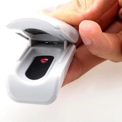 วัสดุพลาสติก white finger pulse oximeter สำหรับโรงพยาบาล oximeter